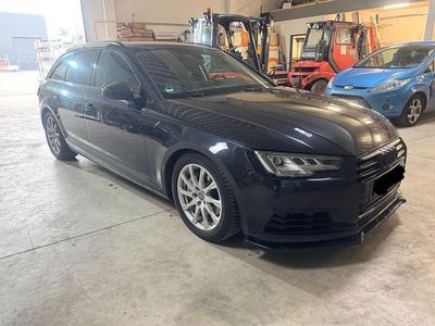 Blau Gebraucht 2016 Audi A4 Design Kombi | 19.500 € (Etwas zu teuer)