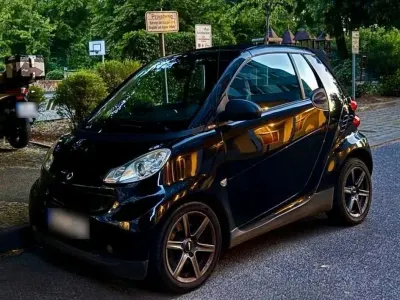 Gebraucht Smart ForTwo Cabrio 75 PS (55 kW) 2010 Schwarz Cabrio