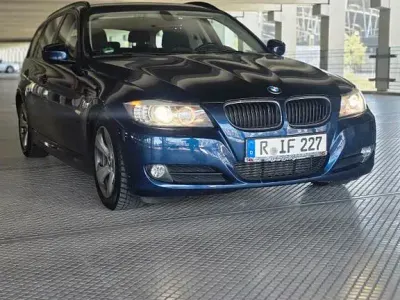 Gebraucht BMW 320 Efficient Dynamics 163 PS (119 kW) 2011 Blau Kombi