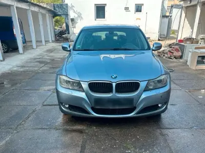 Gebraucht BMW 320 184 PS (135 kW) 2011 Blau Limousine