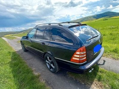 Mercedes C200