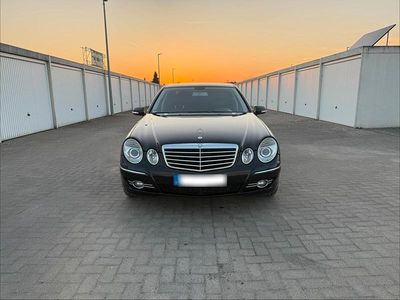 Gebraucht Mercedes E320 Avantgarde 224 PS (164 kW) 2007 Schwarz Limousine