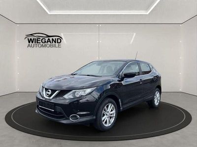 Gebraucht Nissan Qashqai Acenta 116 PS (85 kW) 2015 Schwarz SUV