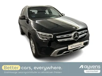 Używany Mercedes GLC220 Exclusive 194 KM (142 kW) 2022 Czarny SUV