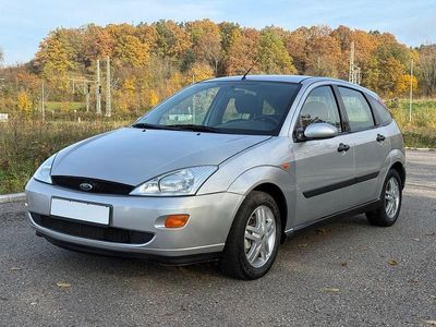 Gebraucht Ford Focus 101 PS (74 kW) 2001 Silber Limousine