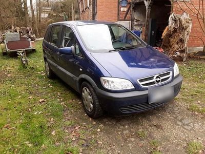 Blau Gebraucht 2003 Opel Zafira Van / Kleinbus | 3.500 € (Teuer)