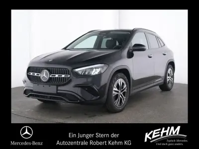 Gebraucht Mercedes GLA220 Progressive 190 PS (139 kW) 2025 Schwarz SUV