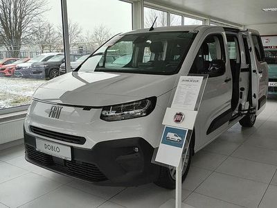 Gebraucht Fiat Doblò Family 131 PS (96 kW) 2025 Icy white Van / Kleinbus