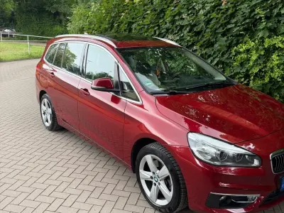 Gebraucht BMW 220 Luxury Line 190 PS (139 kW) 2016 Rot Van / Kleinbus