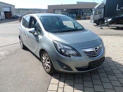 Usata Opel Meriva Innovation 101 CV (74 kW) 2011 Argento Monovolume