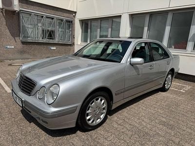 Mercedes E280