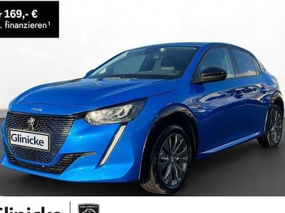 Gebraucht Peugeot 208 Allure 100 kW (136 PS) 2022 Blau/typ aussenverkleidung met Kleinwagen
