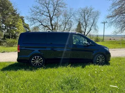 Gebraucht Mercedes V250 190 PS (139 kW) 2016 Blau Van / Kleinbus