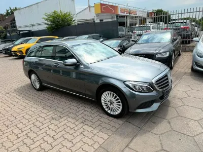 Gebraucht Mercedes C220 170 PS (125 kW) 2018 Grau Kombi