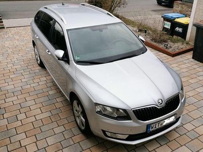Gebraucht Skoda Octavia Ambition 150 PS (110 kW) 2014 Silber Kleinwagen