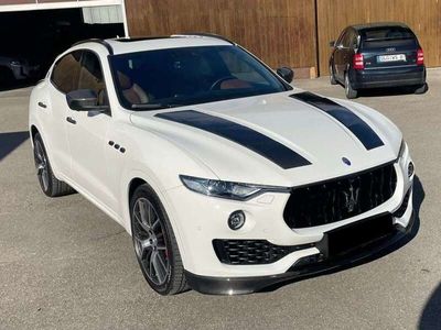 gebraucht Maserati Levante LevanteS3.0 Panorama Carbon Navi USB 360°K H&K