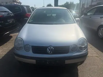 Gebraucht VW Polo Comfortline 75 PS (55 kW) 2003 Silber Limousine