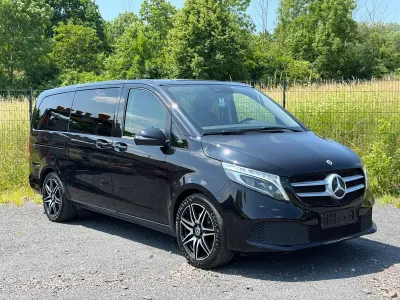Gebraucht Mercedes V250 AMG 190 PS (139 kW) 2021 Schwarz Van / Kleinbus