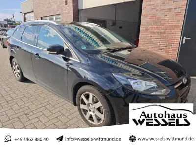 Gebraucht Ford Focus Champions Edition 125 PS (91 kW) 2012 Schwarz Kombi
