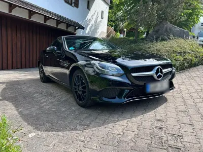 Gebraucht Mercedes SLC180 156 PS (114 kW) 2017 Schwarz Cabrio