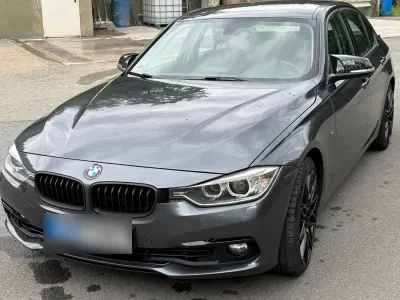 Gebraucht BMW 320 184 PS (135 kW) 2014 Grau Limousine