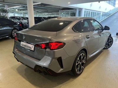 Gebraucht BMW 220 Performance 163 PS (119 kW) 2025 Grau Coupé