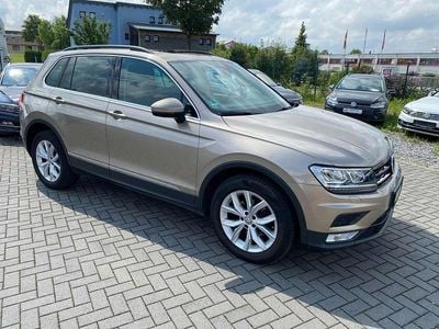 Titanium beige metallic Gebraucht 2017 VW Tiguan Comfortline SUV | 15.200 € (Teuer)