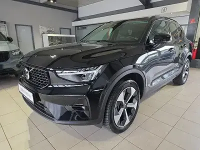 Gebraucht Volvo XC40 Plus 197 PS (144 kW) 2024 Onyx black SUV