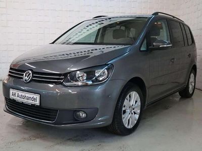 Grau Gebraucht 2013 VW Touran Comfortline Van / Kleinbus | 8.890 € (Fairer Preis)