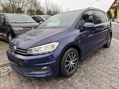 Gebraucht VW Touran Pro 118 PS (86 kW) 2019 Blau Van / Kleinbus