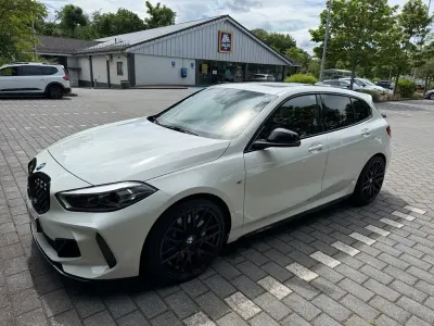 Gebraucht BMW M135 Performance 306 PS (225 kW) 2022 Weiß Kleinwagen