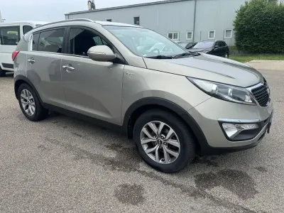 Gebraucht Kia Sportage Vision 136 PS (100 kW) 2015 Silber SUV