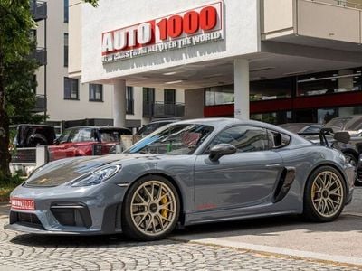 Porsche Cayman GT4