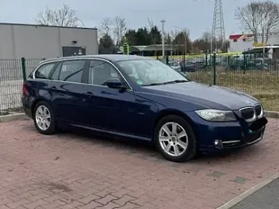 Używany BMW 320 Sport Line 184 KM (135 kW) 2011 Niebieski Kombi