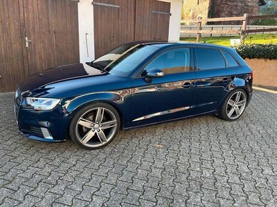 Blau Gebraucht 2016 Audi A3 Kombi | 14.499 € (Etwas zu teuer)