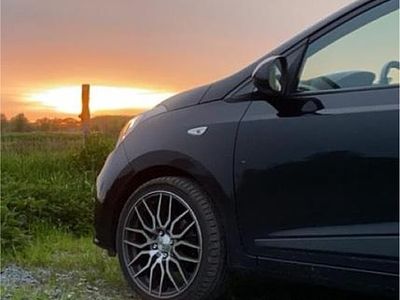 Usata Hyundai i10 Passion 67 CV (49 kW) 2018 Nero Utilitaria