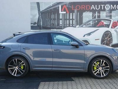 Gebraucht Porsche Cayenne 519 PS (381 kW) 2024 Grau SUV