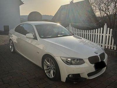 Gebraucht BMW 330 M Sport 245 PS (180 kW) 2011 Weiß Coupé