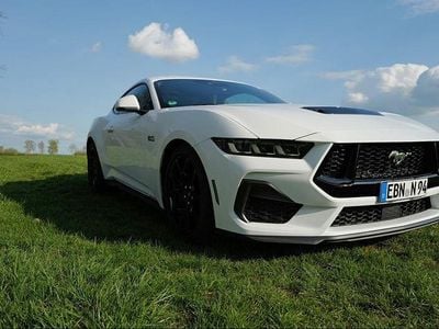 Usata Ford Mustang GT 446 CV (328 kW) 2024 Bianco Coupé