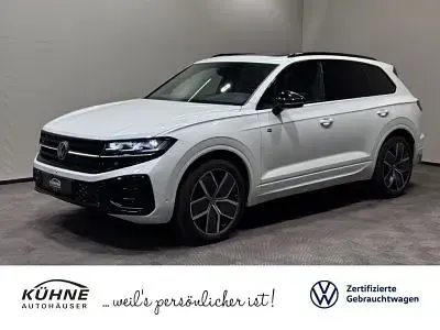 Gebraucht VW Touareg Style 286 PS (210 kW) 2025 Oryxweiß perlmutteffekt SUV