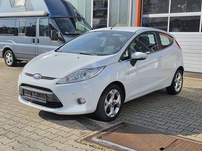 Gebraucht Ford Fiesta Trend 82 PS (60 kW) 2009 Weiß Kleinwagen