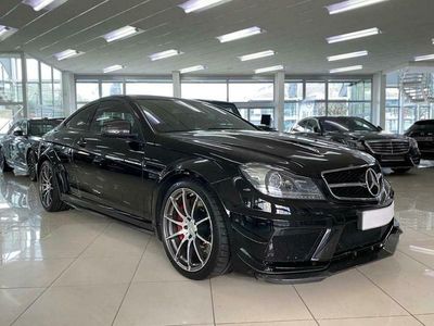 Obsidianschwarz metalliclack Gebraucht 2012 Mercedes C63 AMG AMG Coupé | 148.000 €