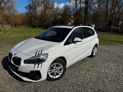 Gebraucht BMW 218 Active Tourer Sport Line 140 PS (102 kW) 2018 Weiß Van / Kleinbus