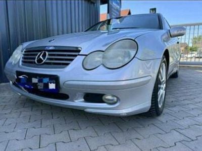 Mercedes C200