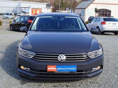 Gebraucht VW Passat Comfortline 120 PS (88 kW) 2016 Grau Kombi