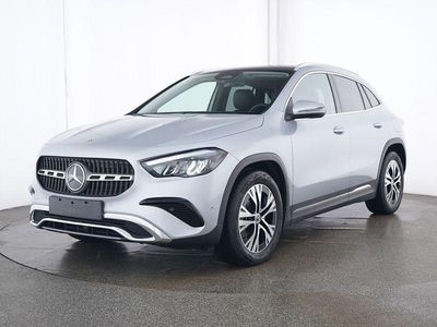 Gebraucht Mercedes GLA200 Progressive 163 PS (119 kW) 2024 Silber SUV