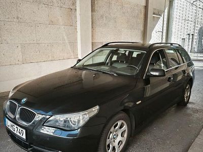 BMW 523