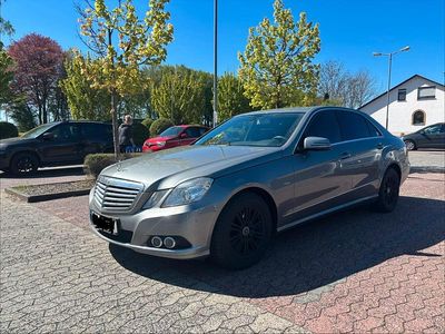 Usata Mercedes E300 231 CV (169 kW) 2010 Grigio Berlina