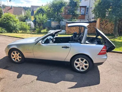 Gebraucht Mercedes SLK230 193 PS (141 kW) 1998 Schwarz Cabrio