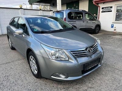 Gebraucht Toyota Avensis Sol 147 PS (108 kW) 2009 Silber Kombi